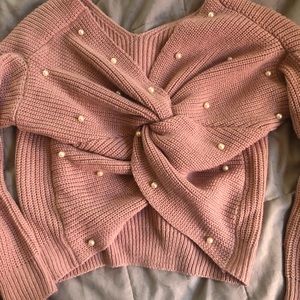 Pink sweater with pearls